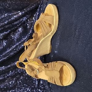 Super Cute Woven Wedges